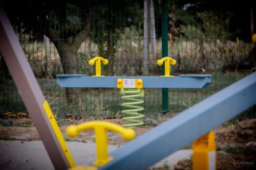 Kétüléses rugós játék (fa)