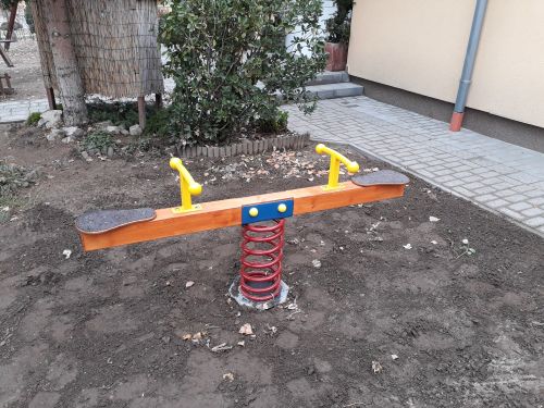 Kétüléses rugós játék (fa)