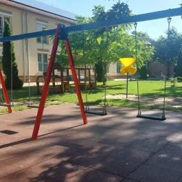 Négyüléses hintaállvány (fém)